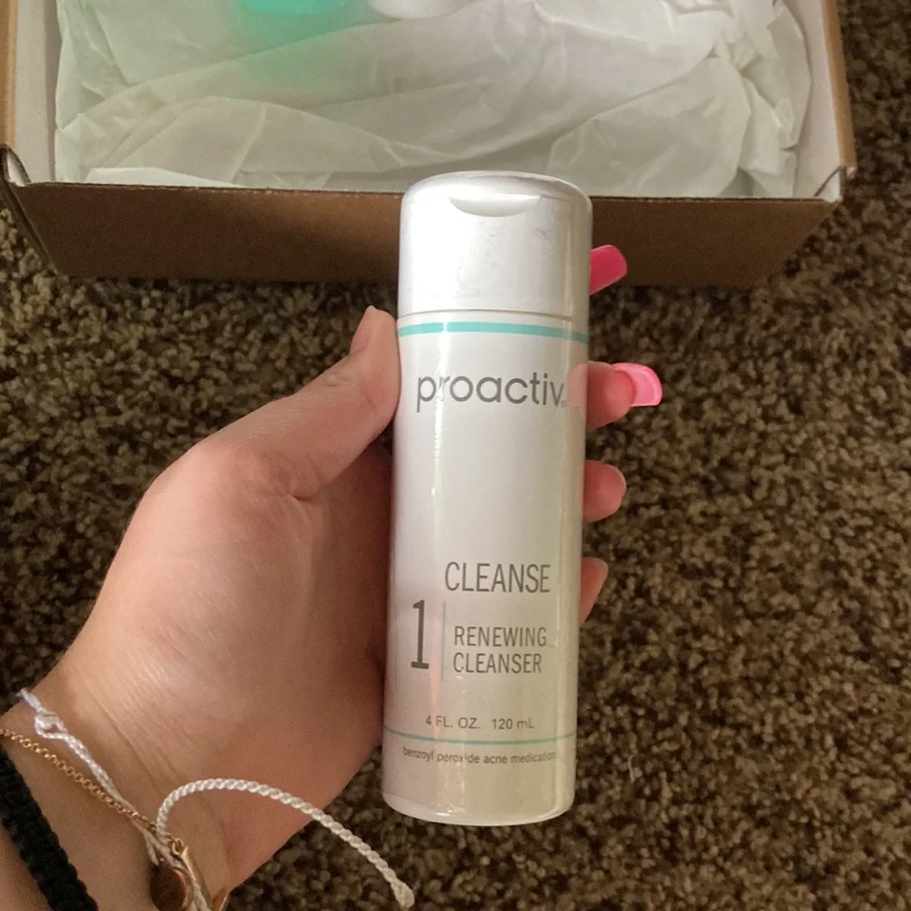 Proactiv Bundle - Picture 2 of 7